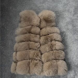 Luxurious Taupe Beige 100% Fox Fur Vest